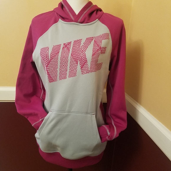 Nike Tops - Nike sweatshirt Just Do It size M therma fit
